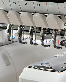 Multi-needle embroidery machine